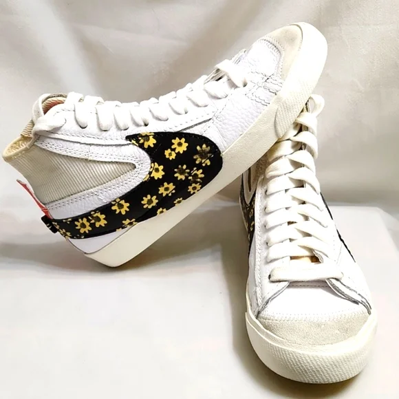 Nike Blazer '77 Jumbo Mid Sunflower Floral Hightop sneakers (m size 9) - Picture 2 of 13